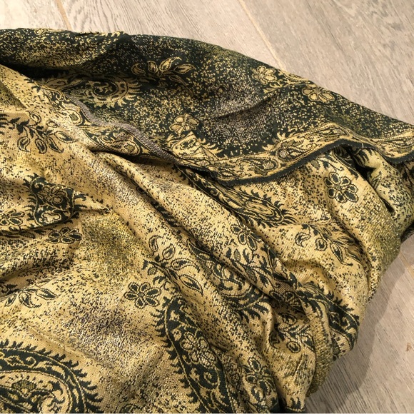 Authentic Turkish silk paisley Shaw - Picture 5 of 9